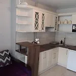 Apartmets Club *