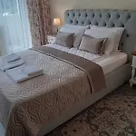 Apartmets Club