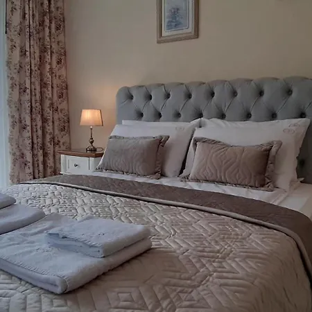 Apartmets Club Γιαρέμτσε