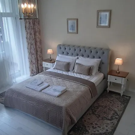 Apartmets Club * Γιαρέμτσε