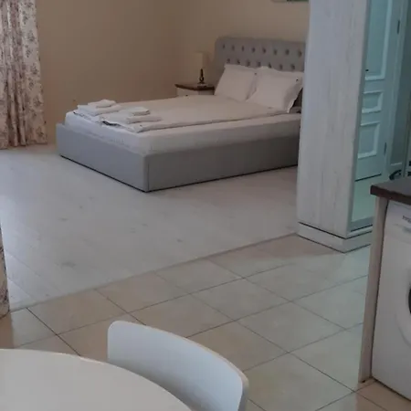 Apartament Apartmets Club *