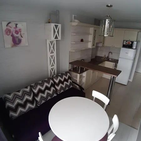 Apartament Apartmets Club